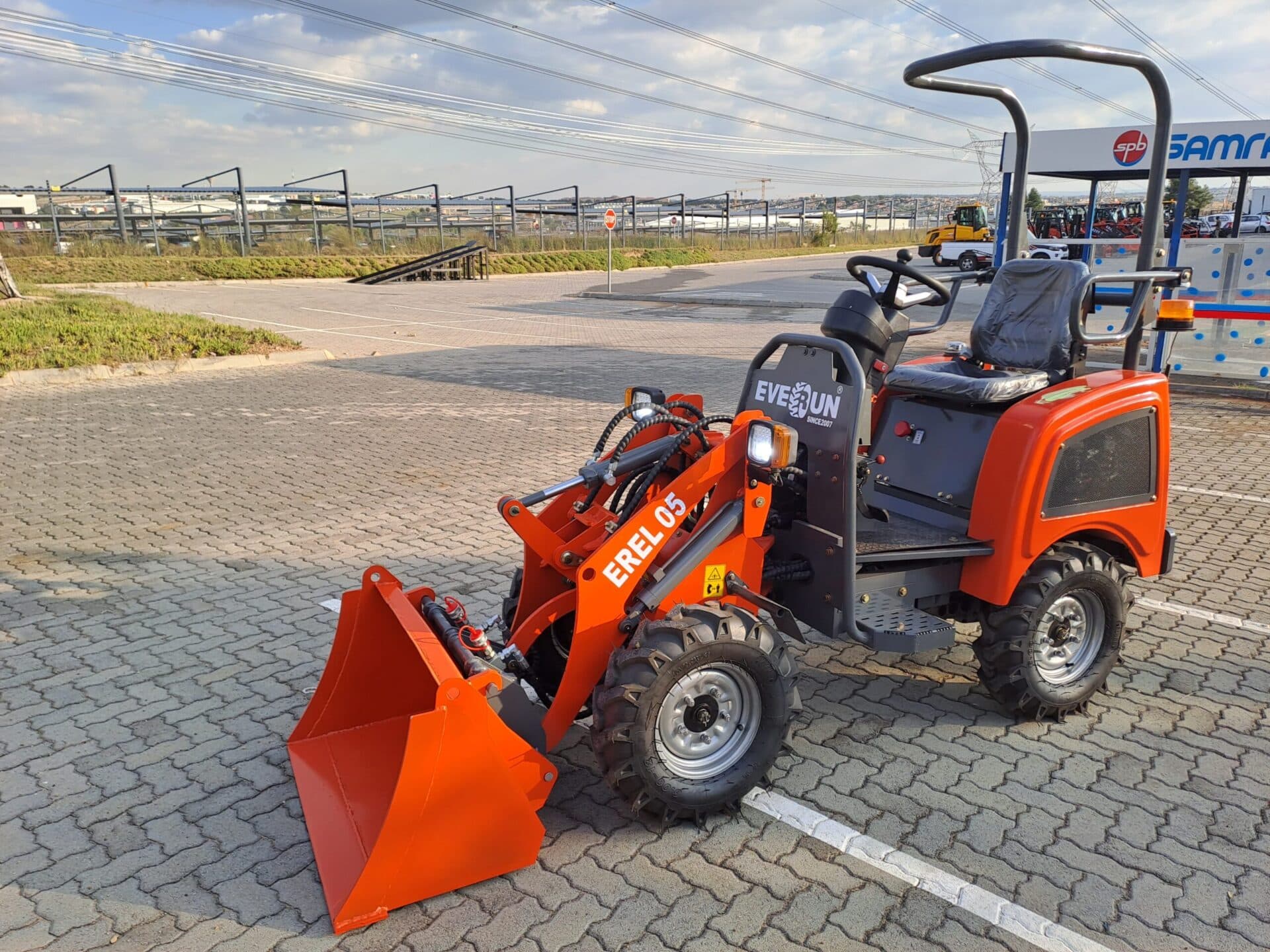 Everun EREL05 Electric Loader