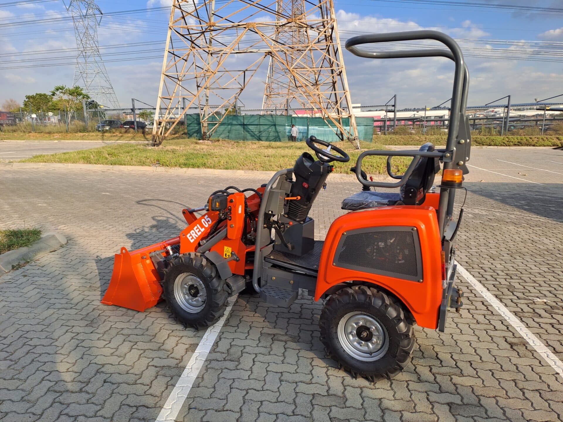 Everun EREL05 Electric Loader