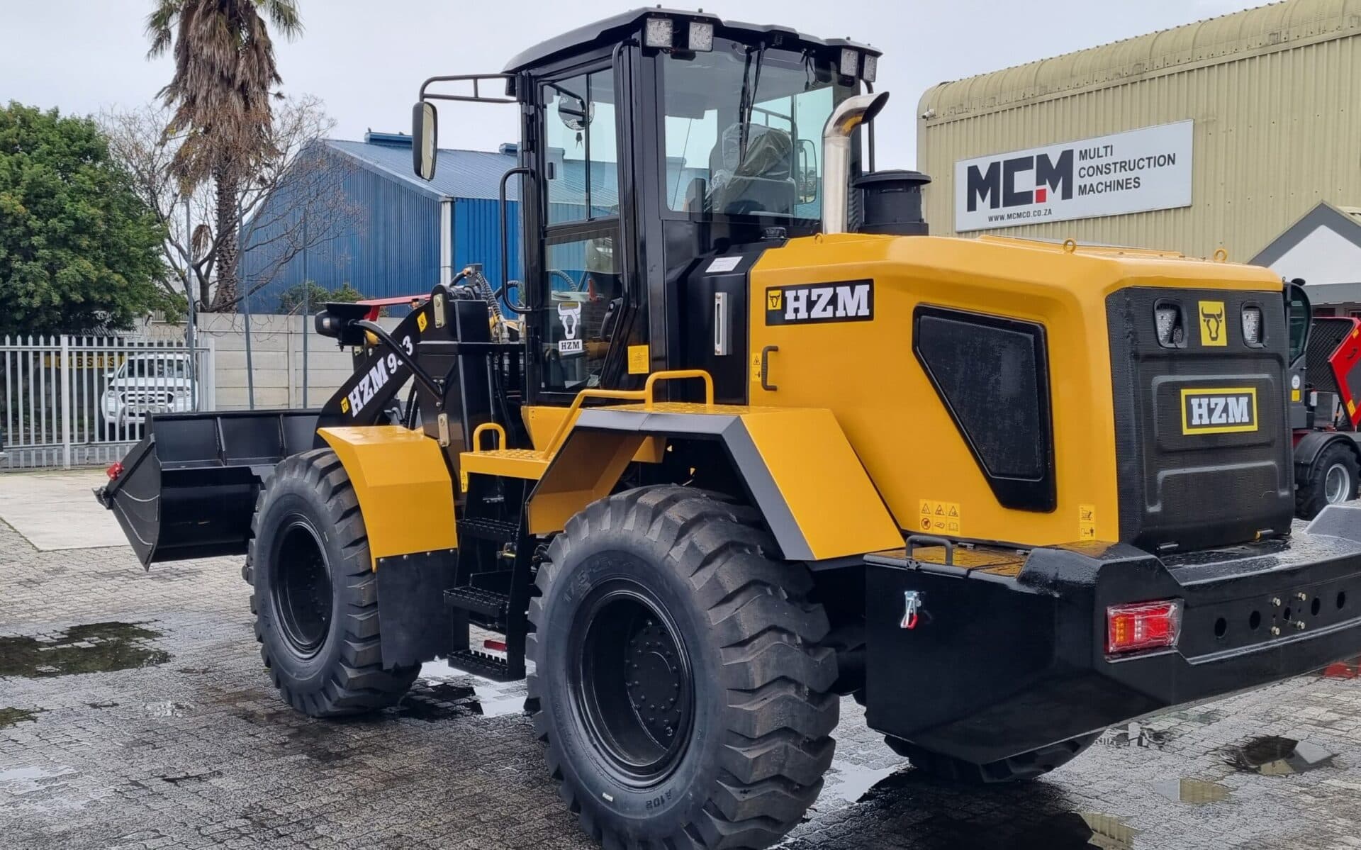 HZM 933 Front End Loader
