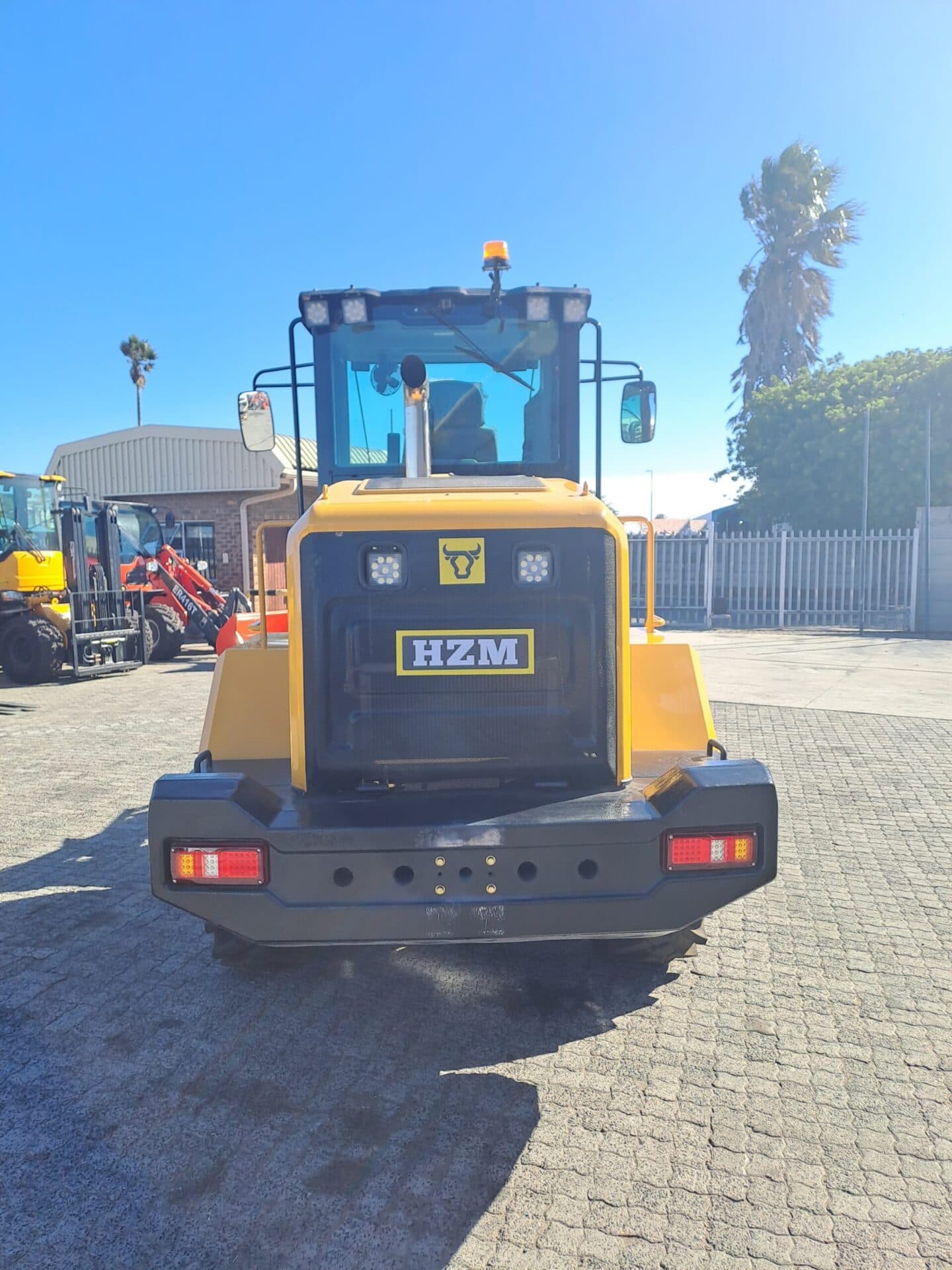 HZM 923 Front End Loader