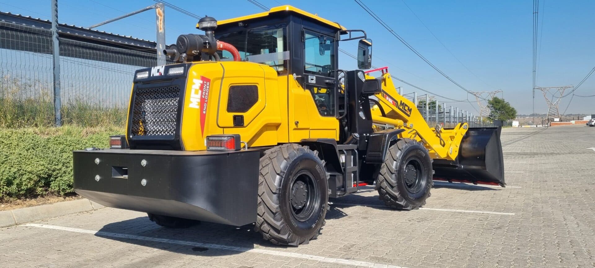 MCM 916L Front End Loader