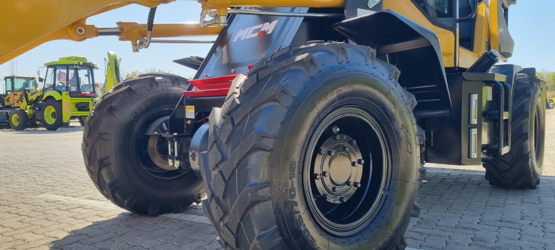 MCM 916L Front End Loader
