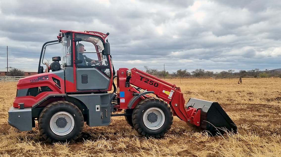MCM T250 Telescopic Loader
