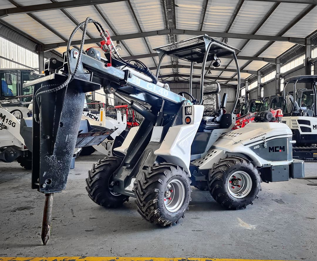 MCM CL40 Compact Loader