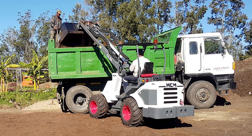 MCM CL50 Compact Loader