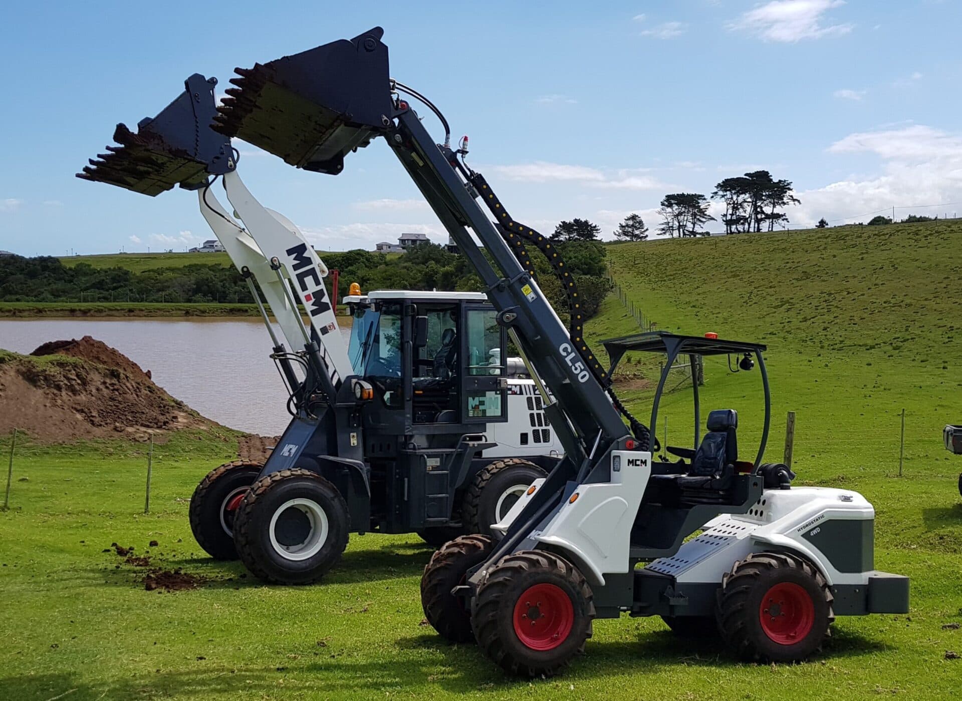 MCM CL50 Compact Loader
