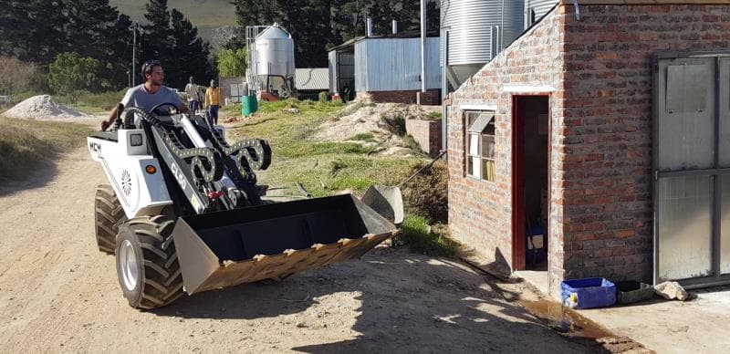 MCM CL50 Compact Loader