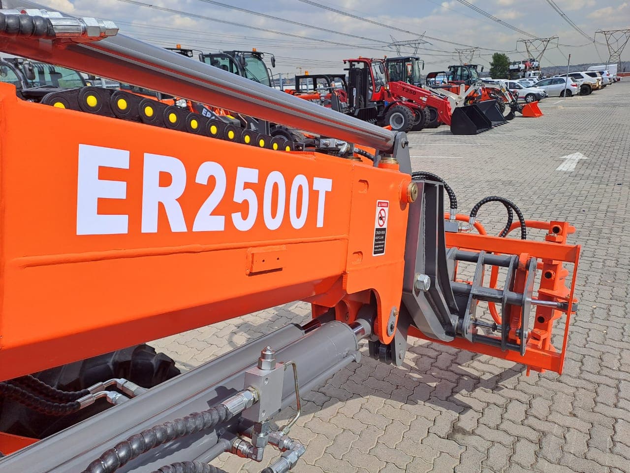 Everun ER2500T Telescopic Loader