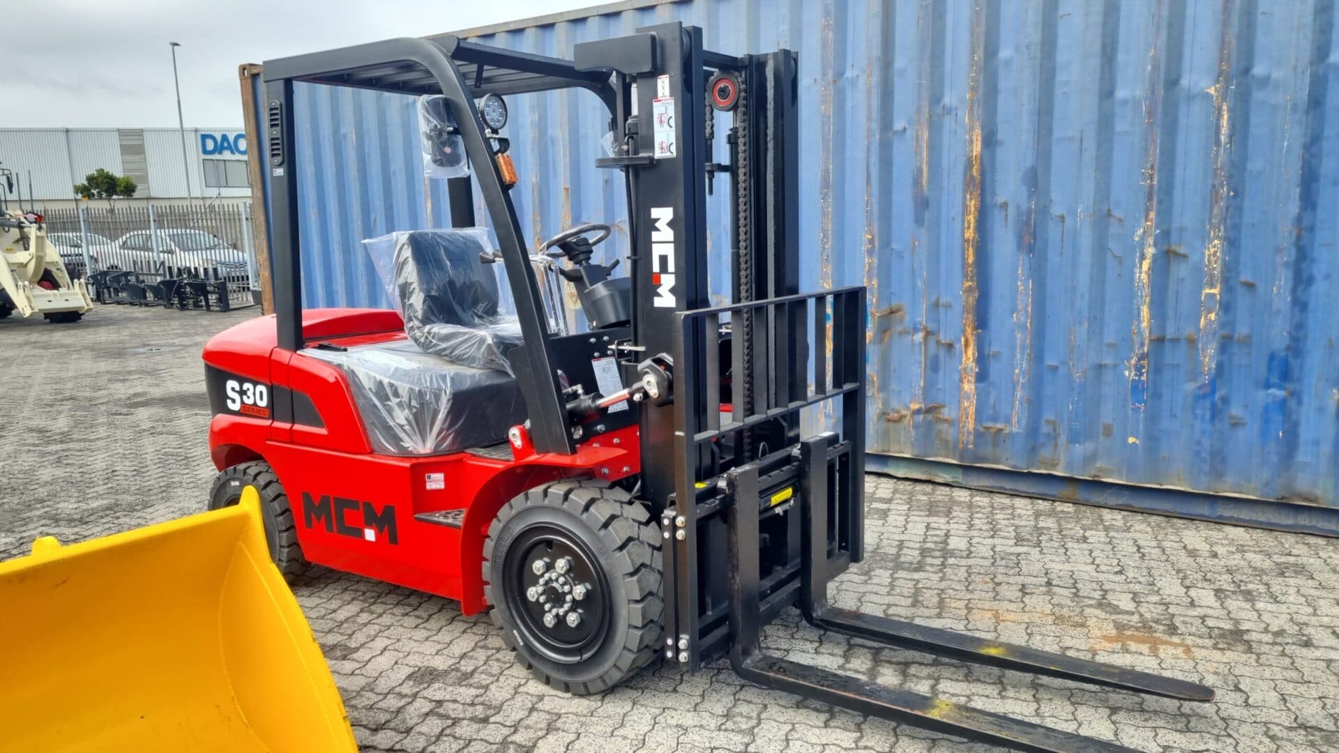 MCM S30 Forklift