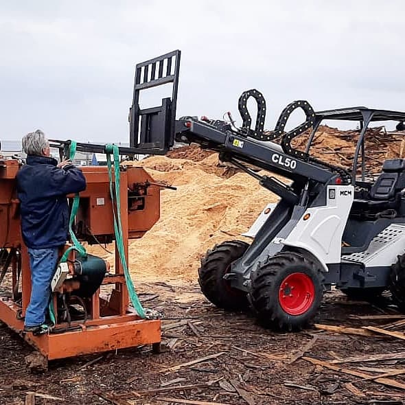MCM CL50 Compact Loader