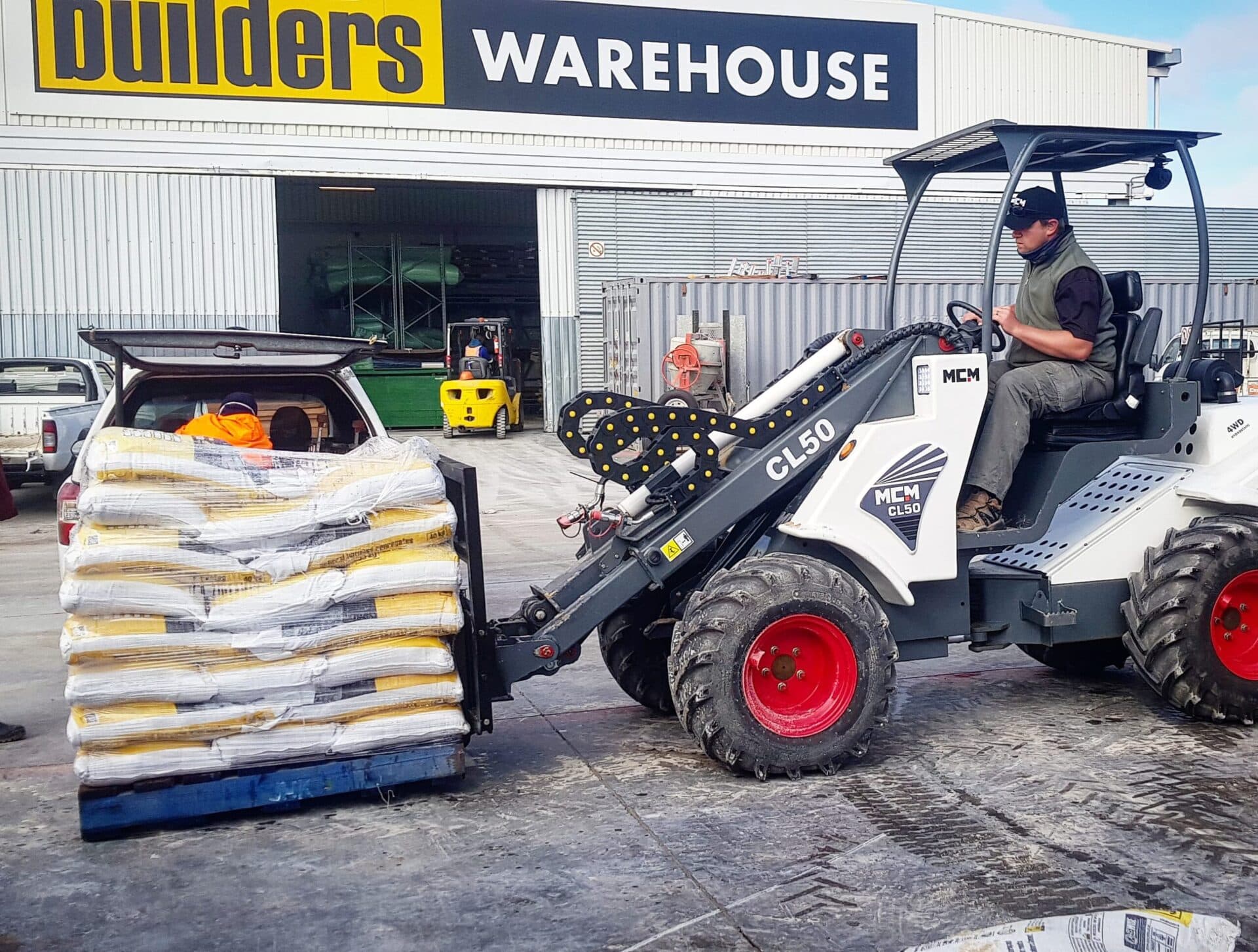 MCM CL50 Compact Loader