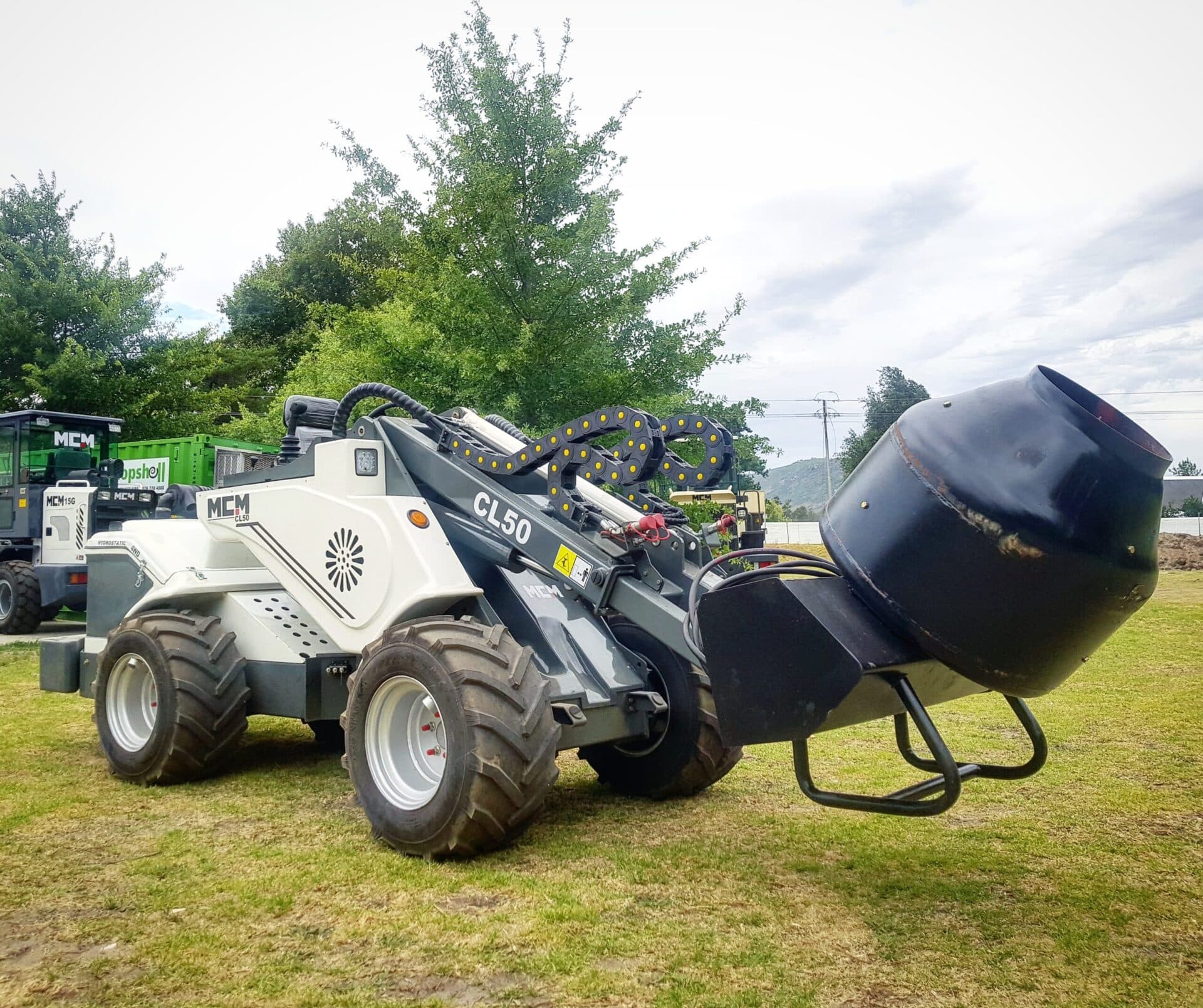 MCM CL50 Compact Loader