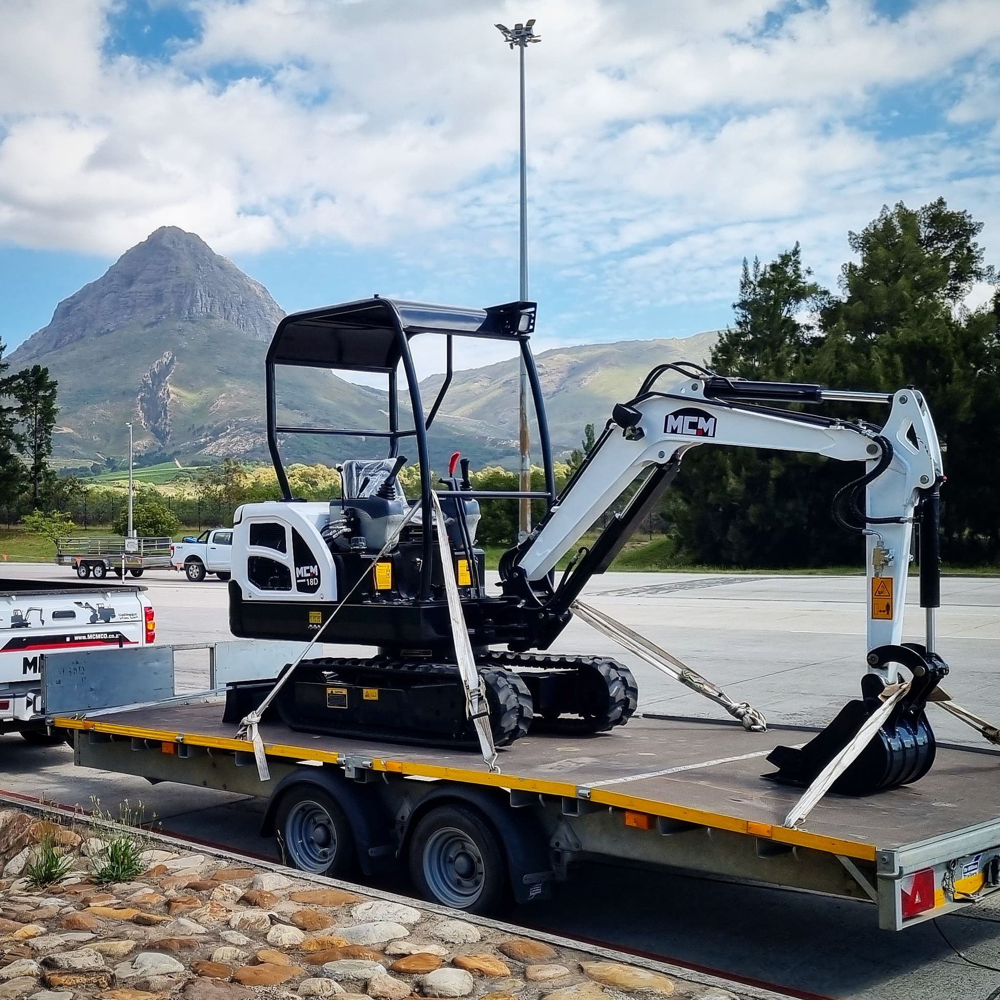 MCM 18D Mini Excavator