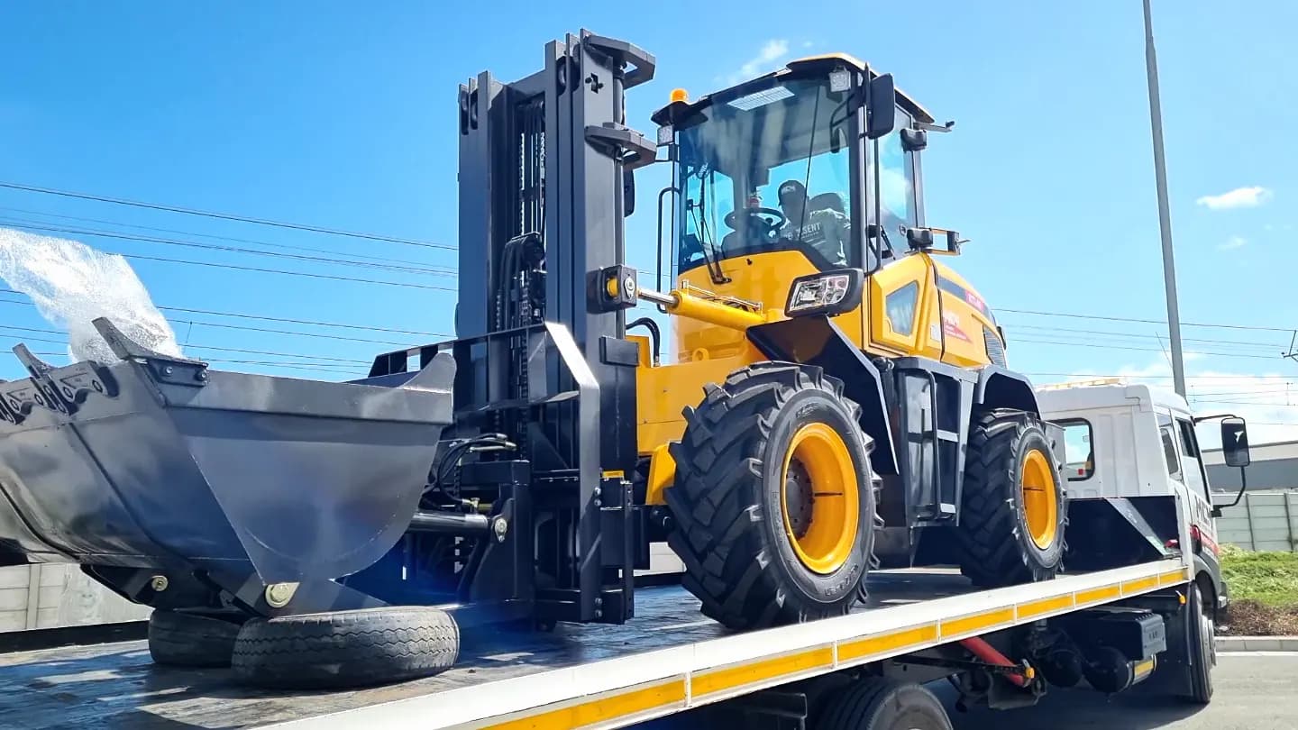 MCM RTL40 Rough Terrain Forklift