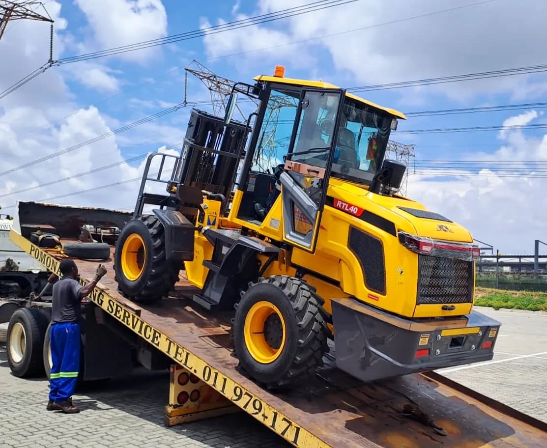 MCM RTL40 Rough Terrain Forklift