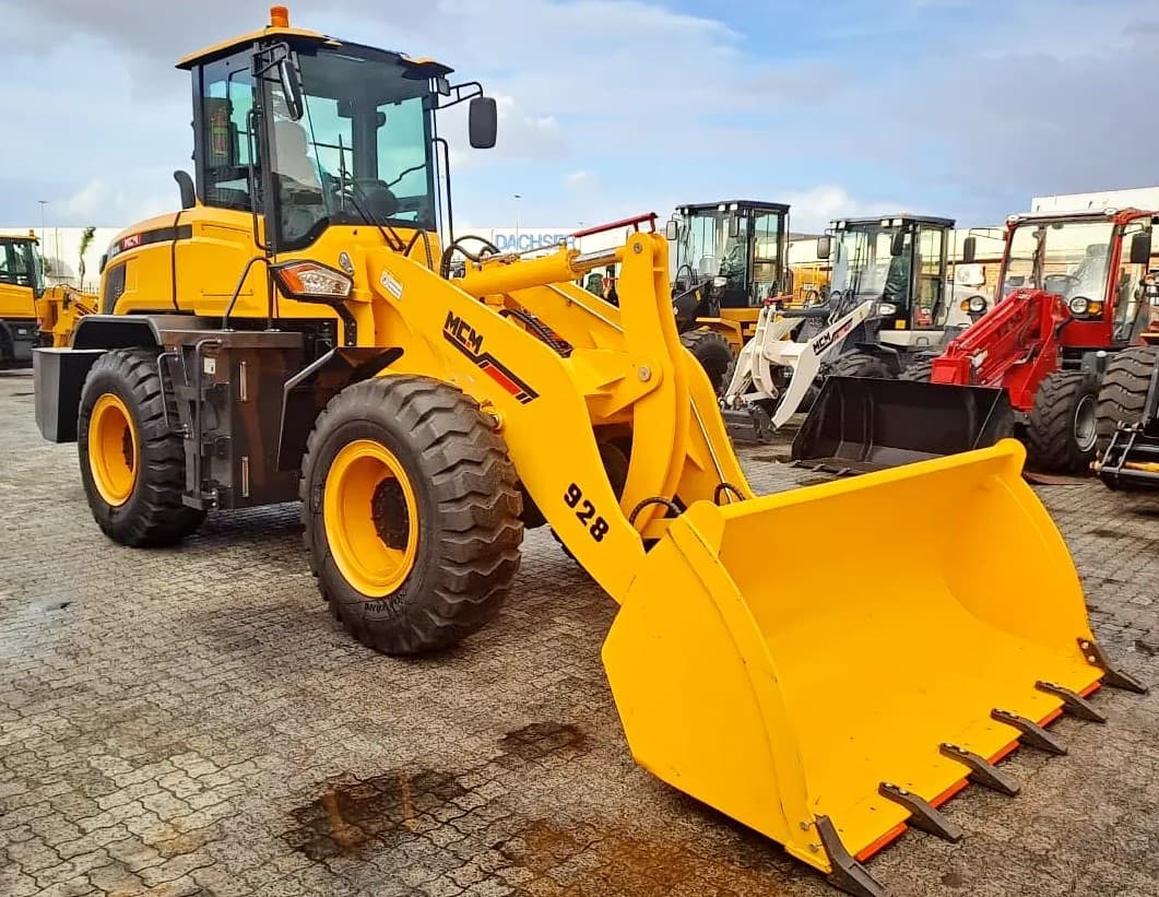 MCM 928 Front End Loader