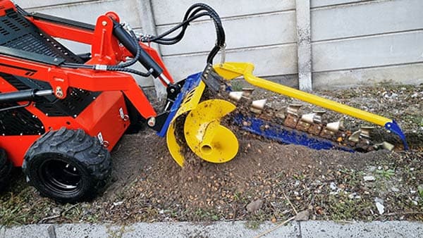 MCM MS23W Mini Skid Steer