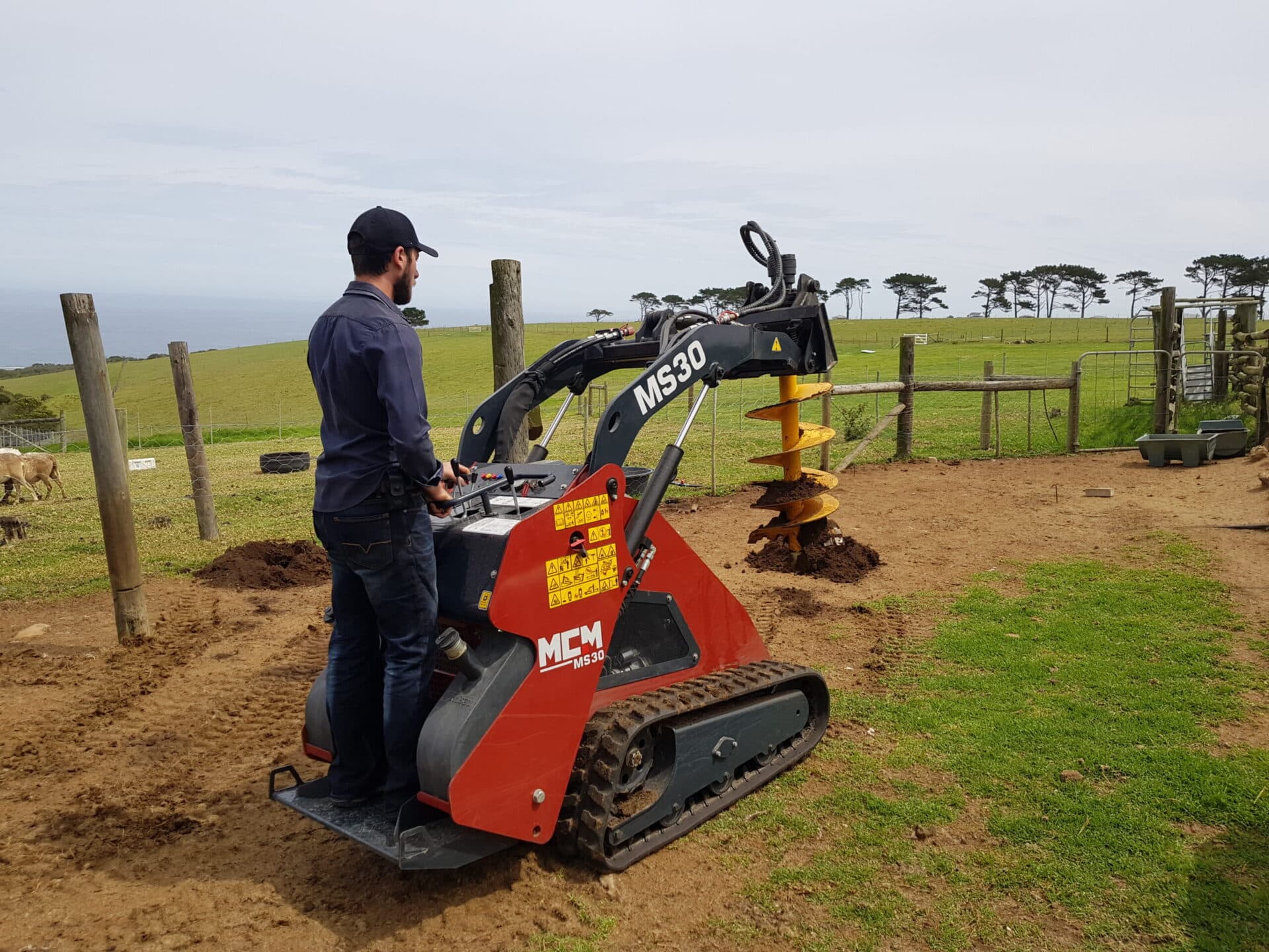 MCM MS30 Mini Skid Steer