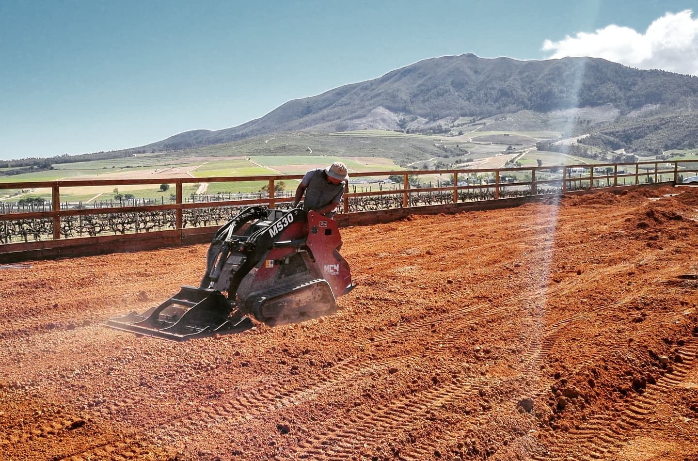 MCM MS30 Mini Skid Steer