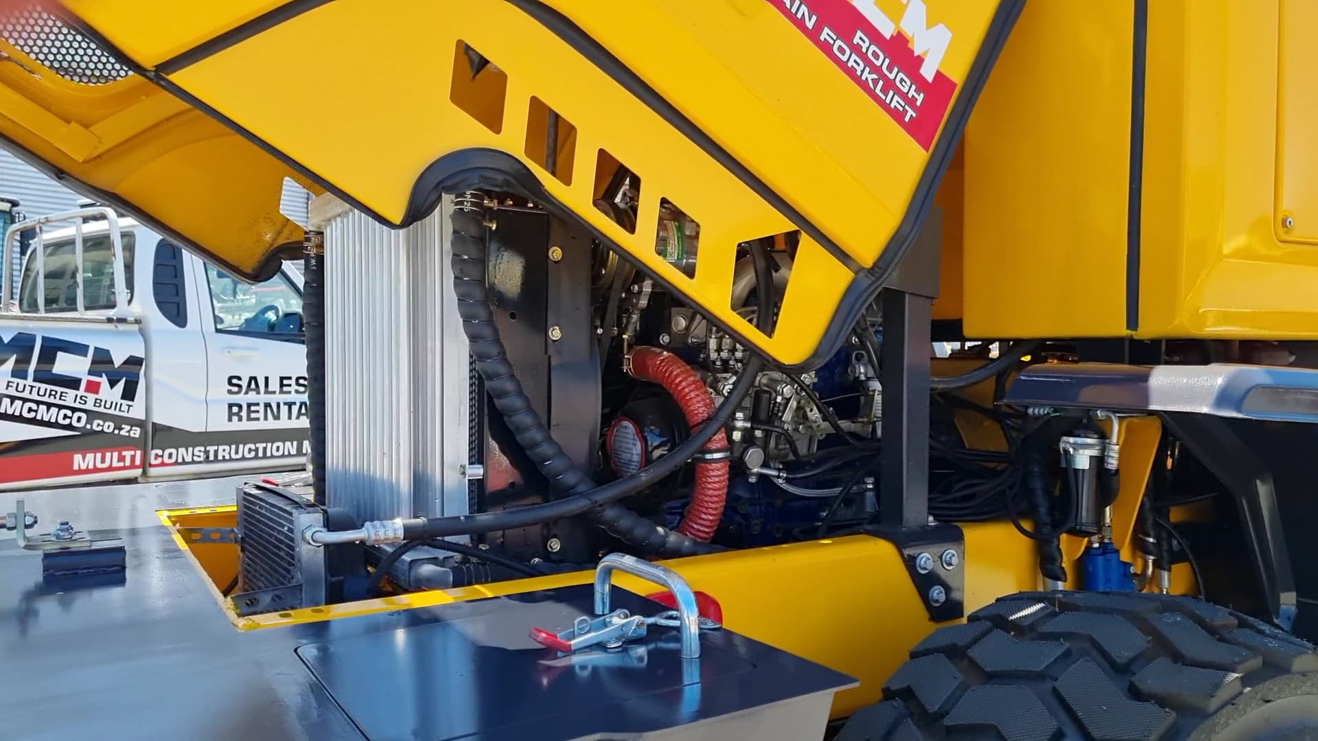 MCM RTL30 Rough Terrain Forklift
