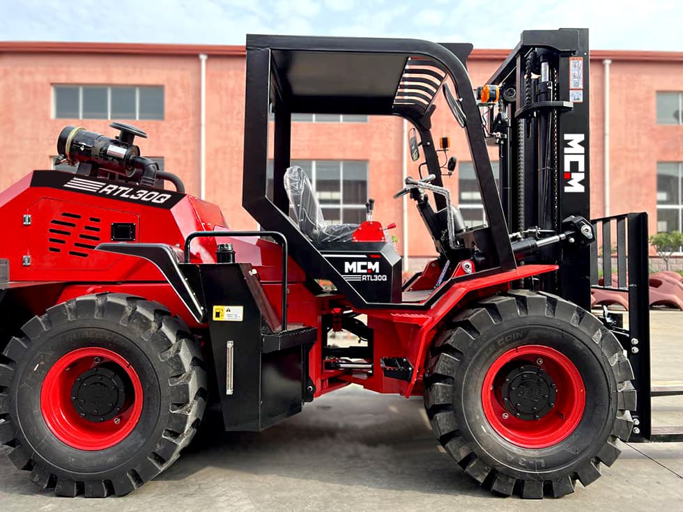 MCM RTL30Q Rough Terrain Forklift