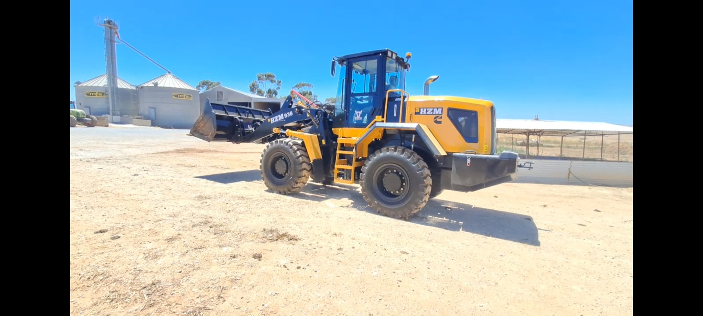 HZM 938 Front End Loader