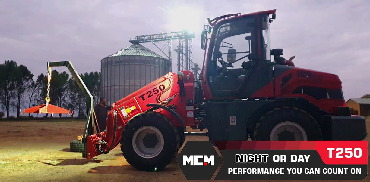MCM T250 Telescopic Loader