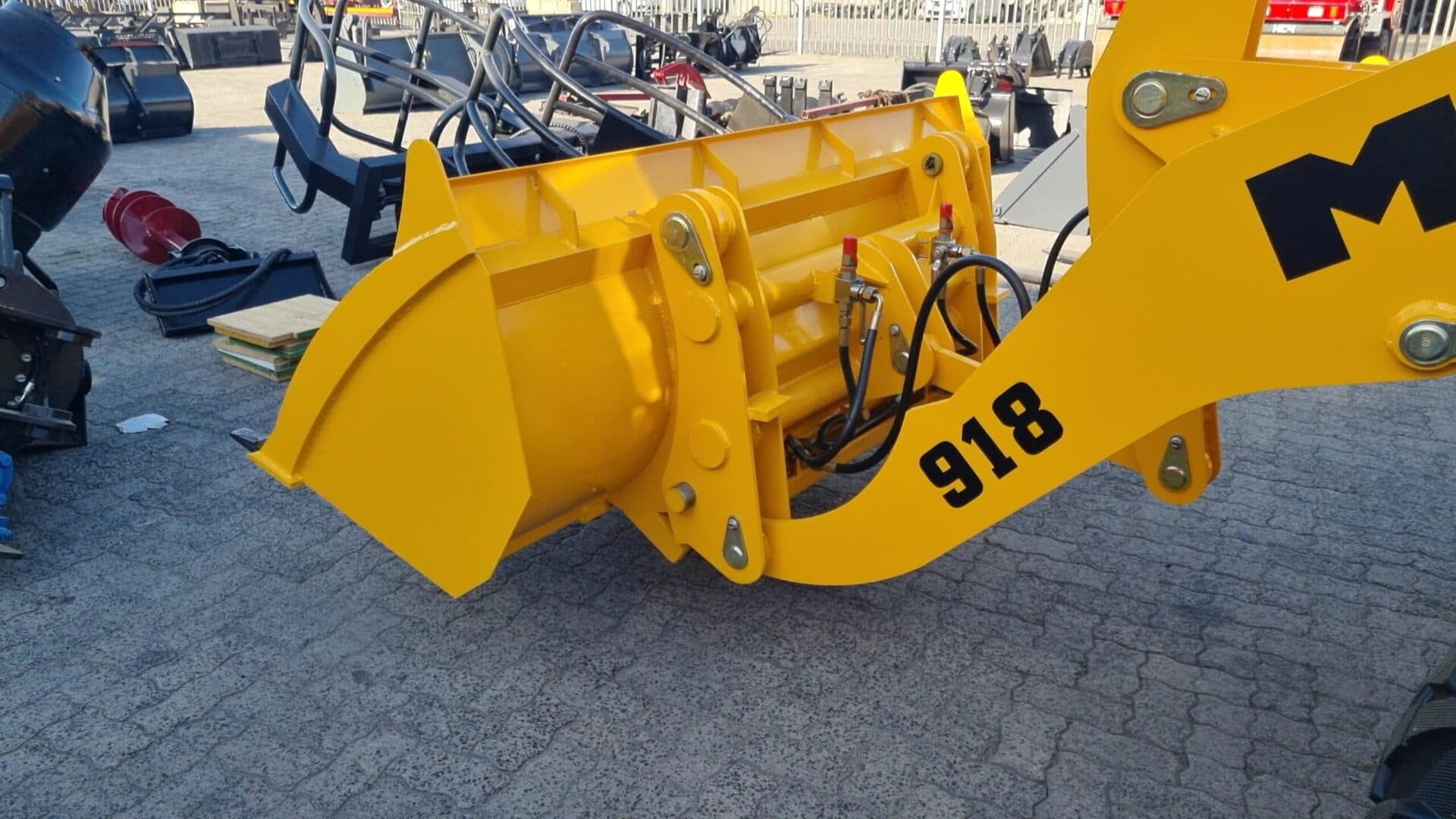 MCM 918 Front End Loader