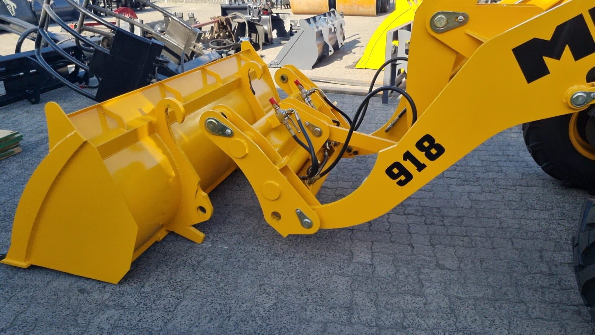 MCM 918 Front End Loader