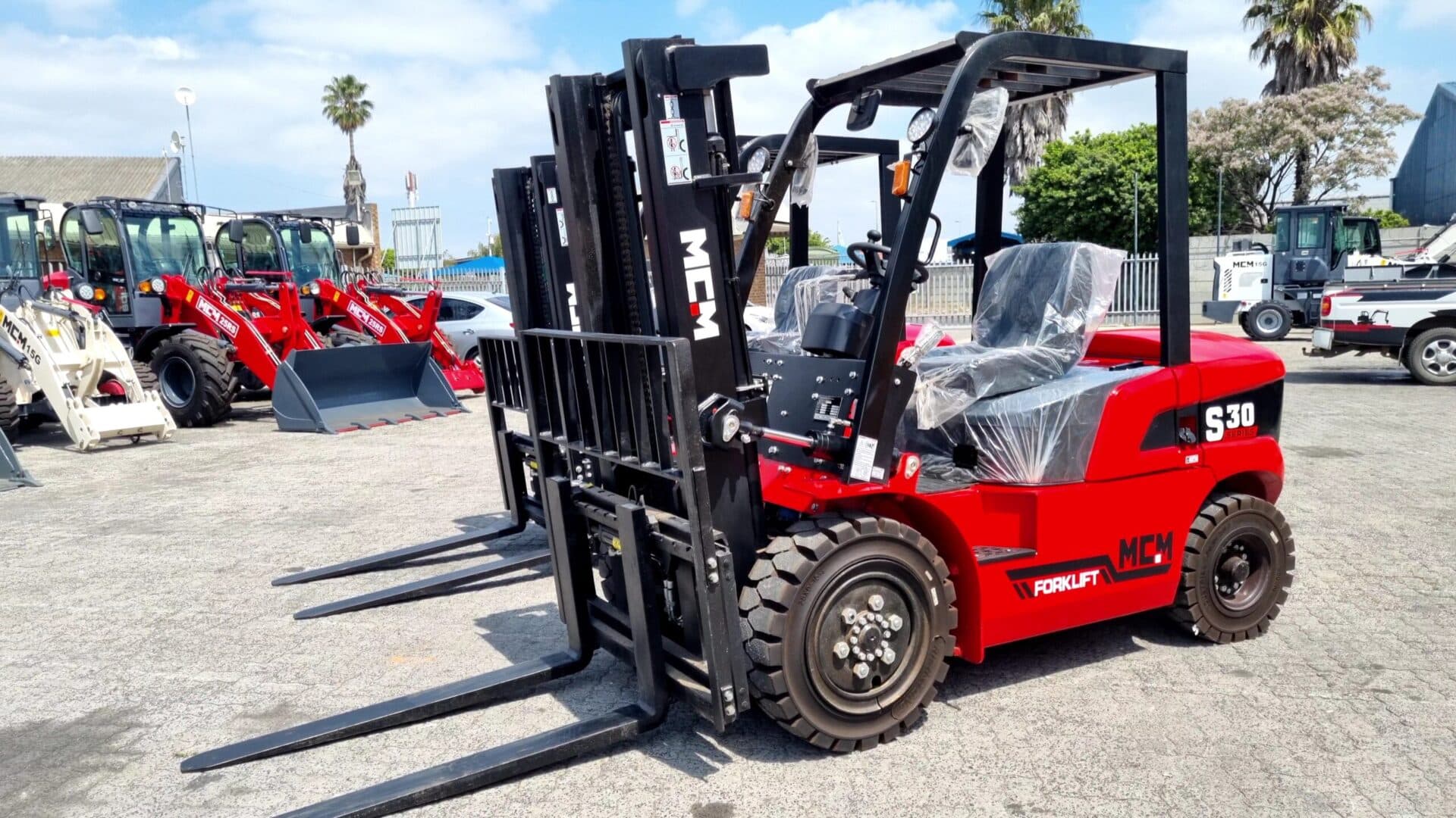 MCM S30 Forklift
