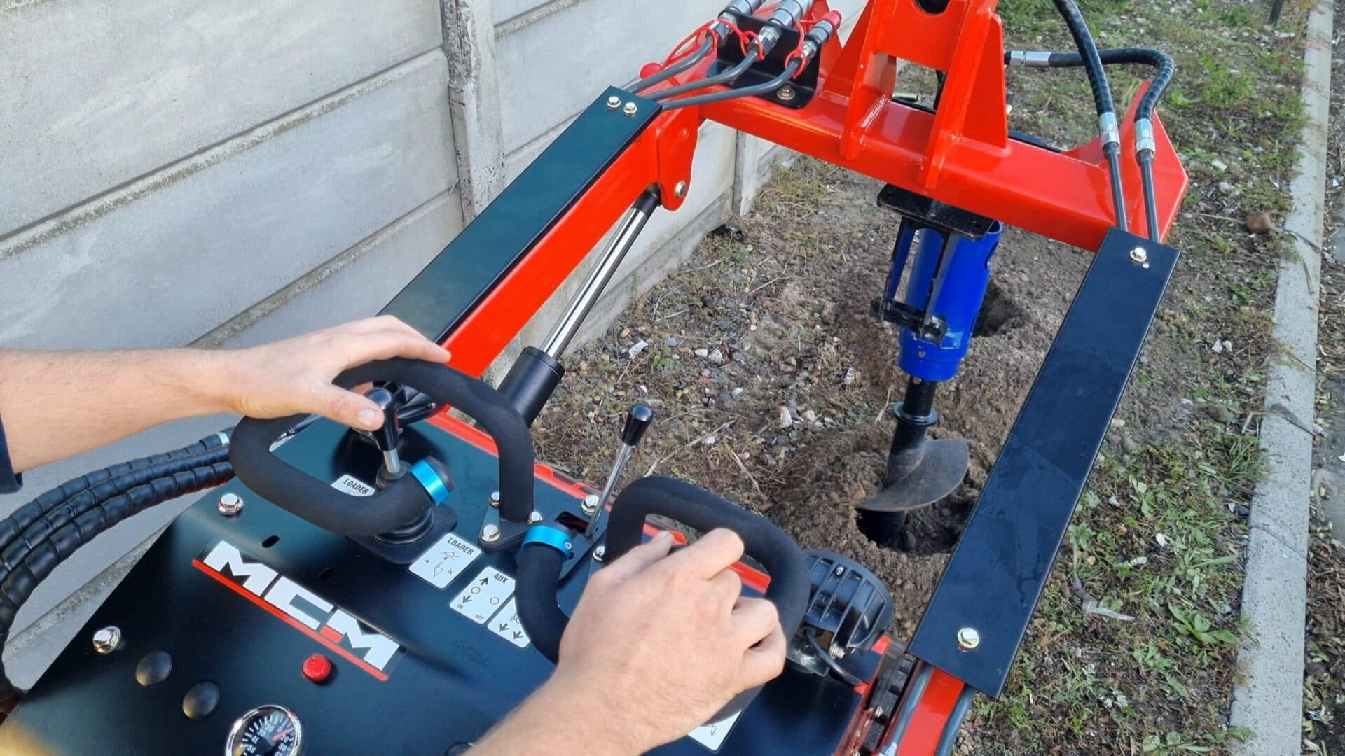 MCM MS10W Mini Skid Steer