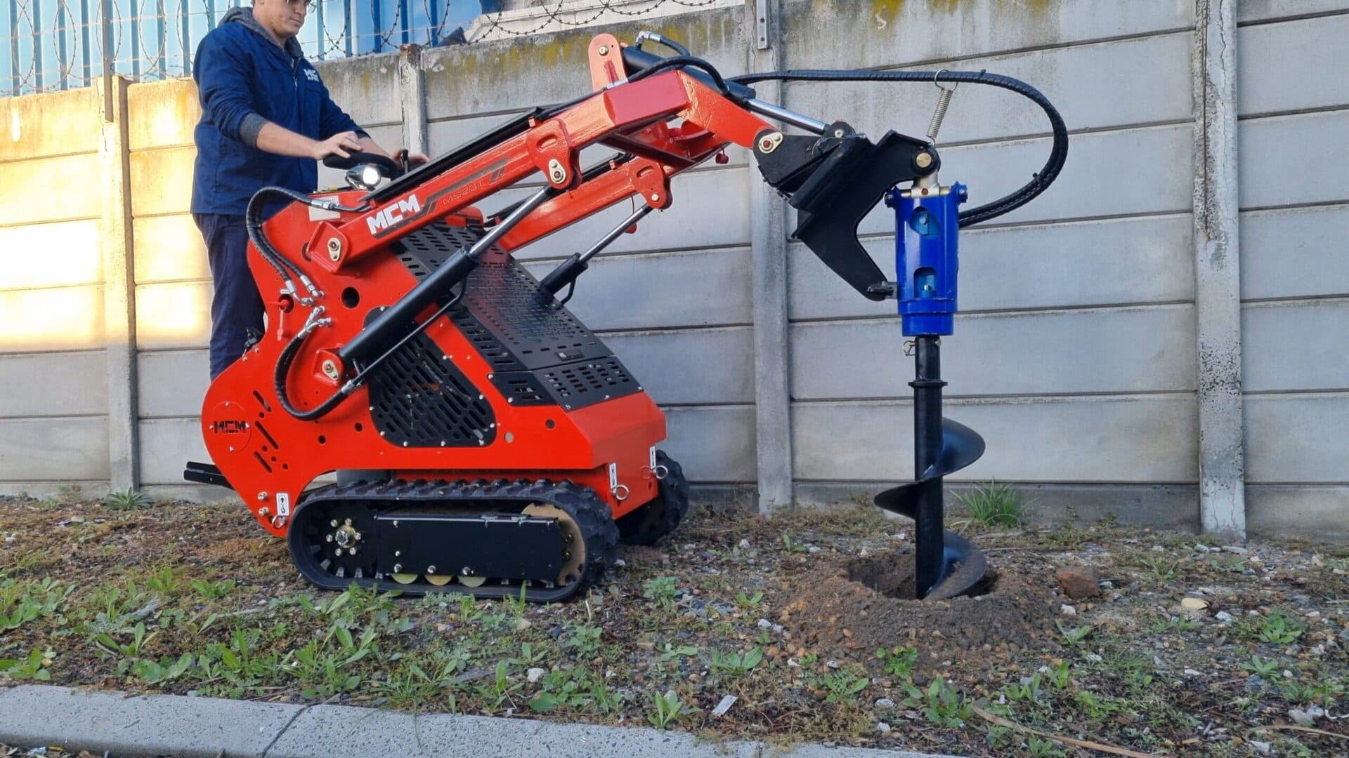 MCM MS23T Mini Skid Steer