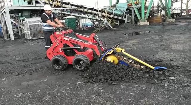MCM MS23W Mini Skid Steer