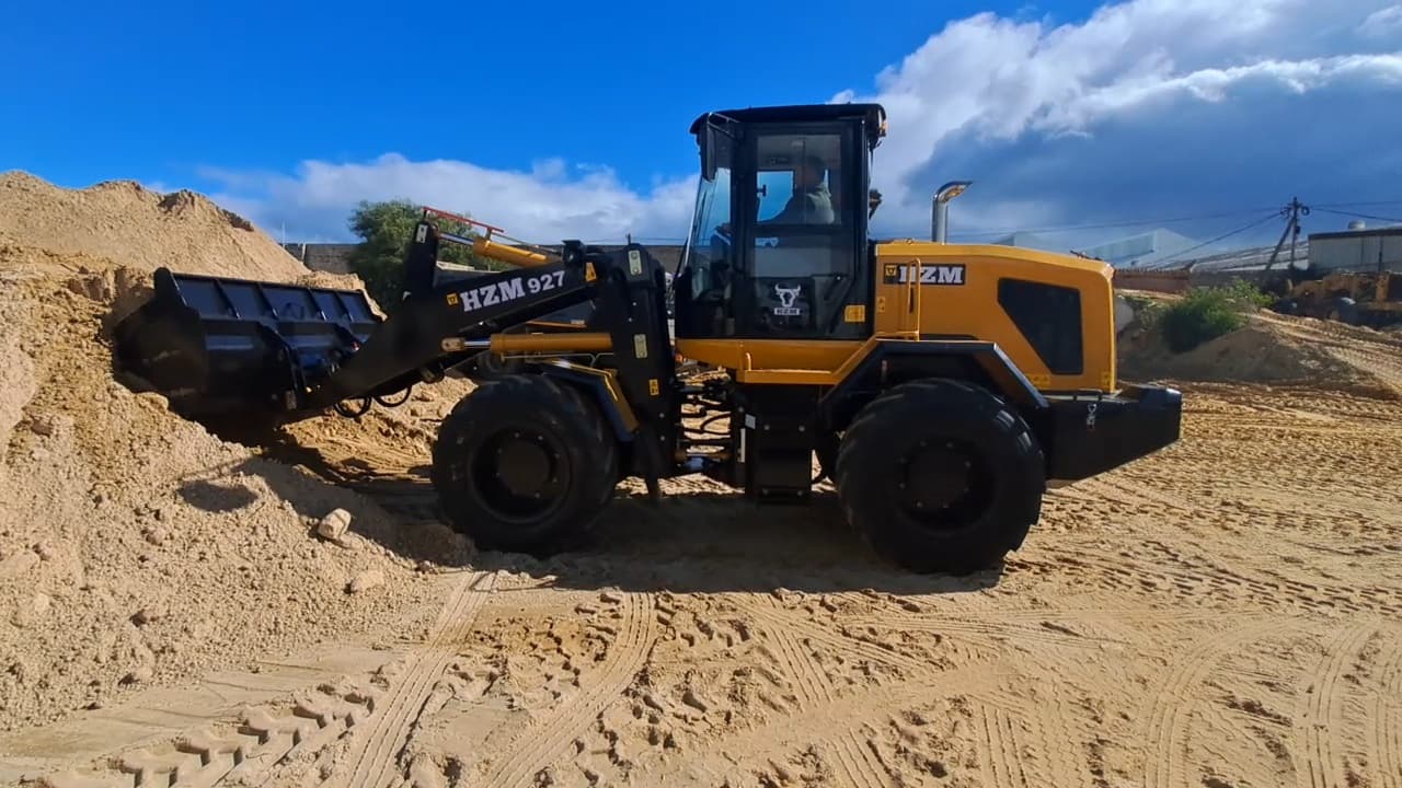 HZM 927 Front End Loader