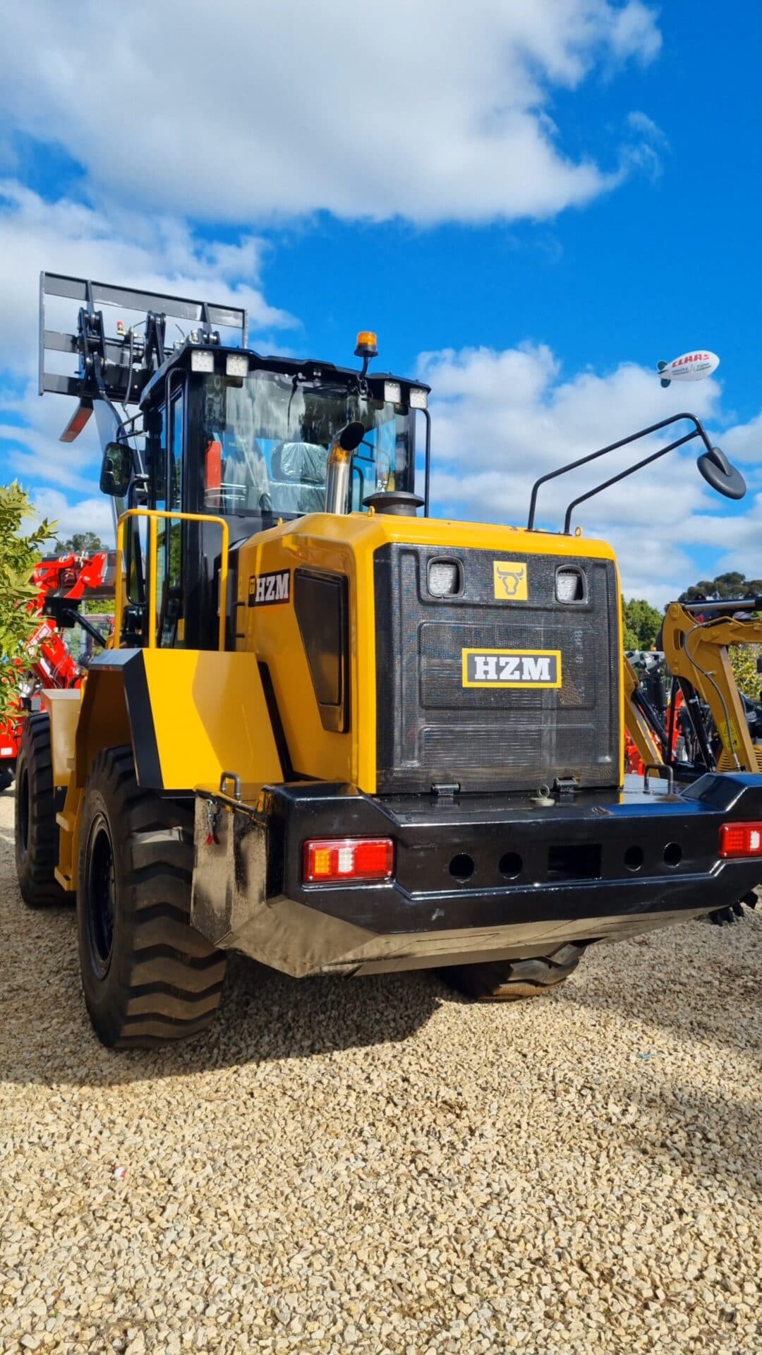 HZM 938 Front End Loader