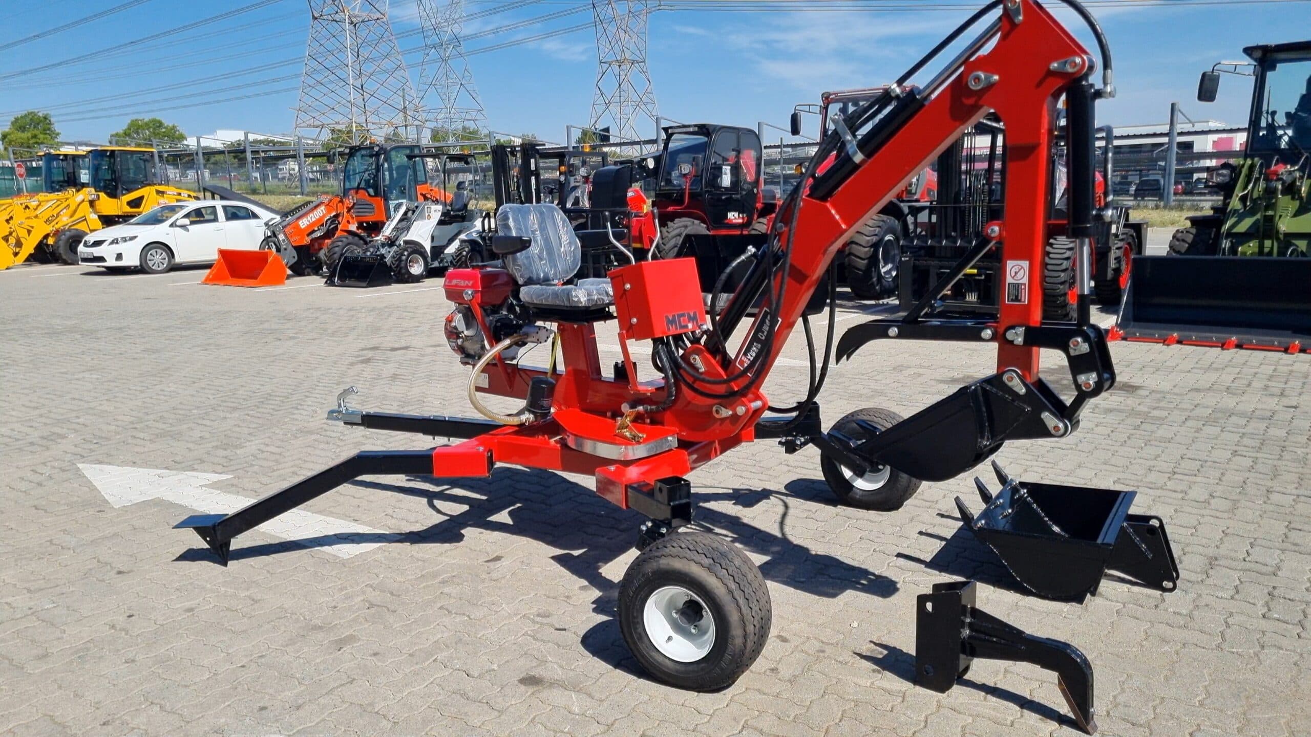 MCM MB300 Mobile Digger