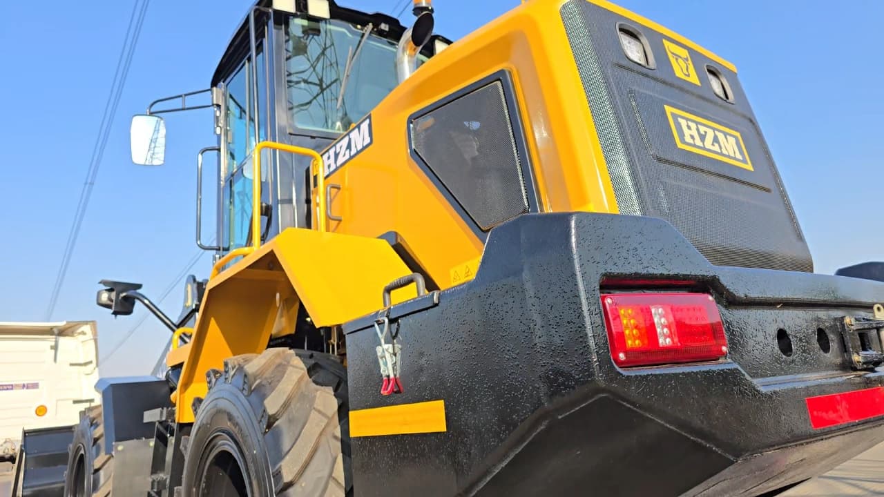 HZM 923 Front End Loader