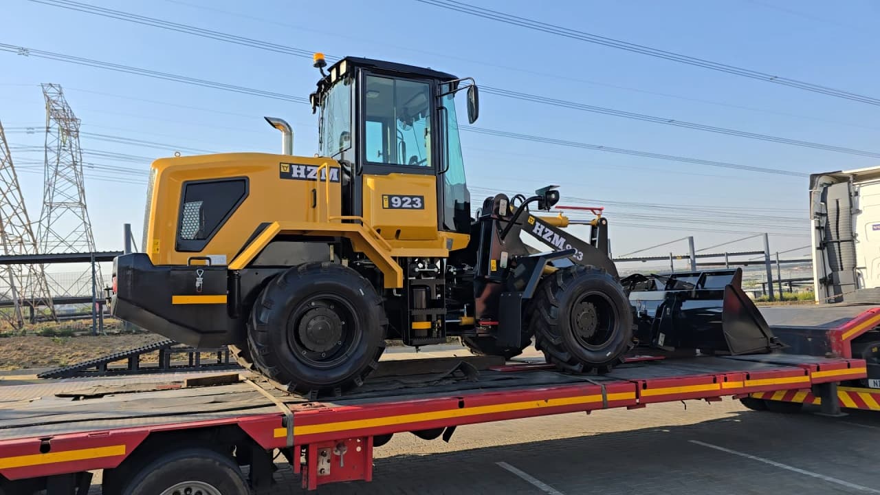 HZM 923 Front End Loader