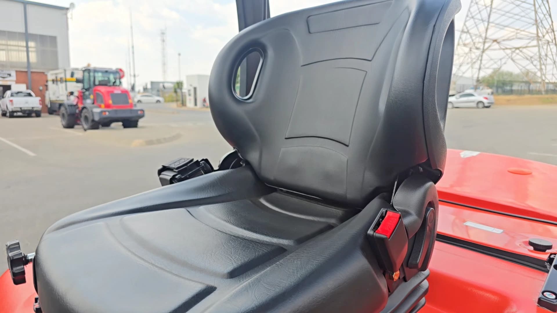MCM RS25 Semi-Rough Terrain Forklift