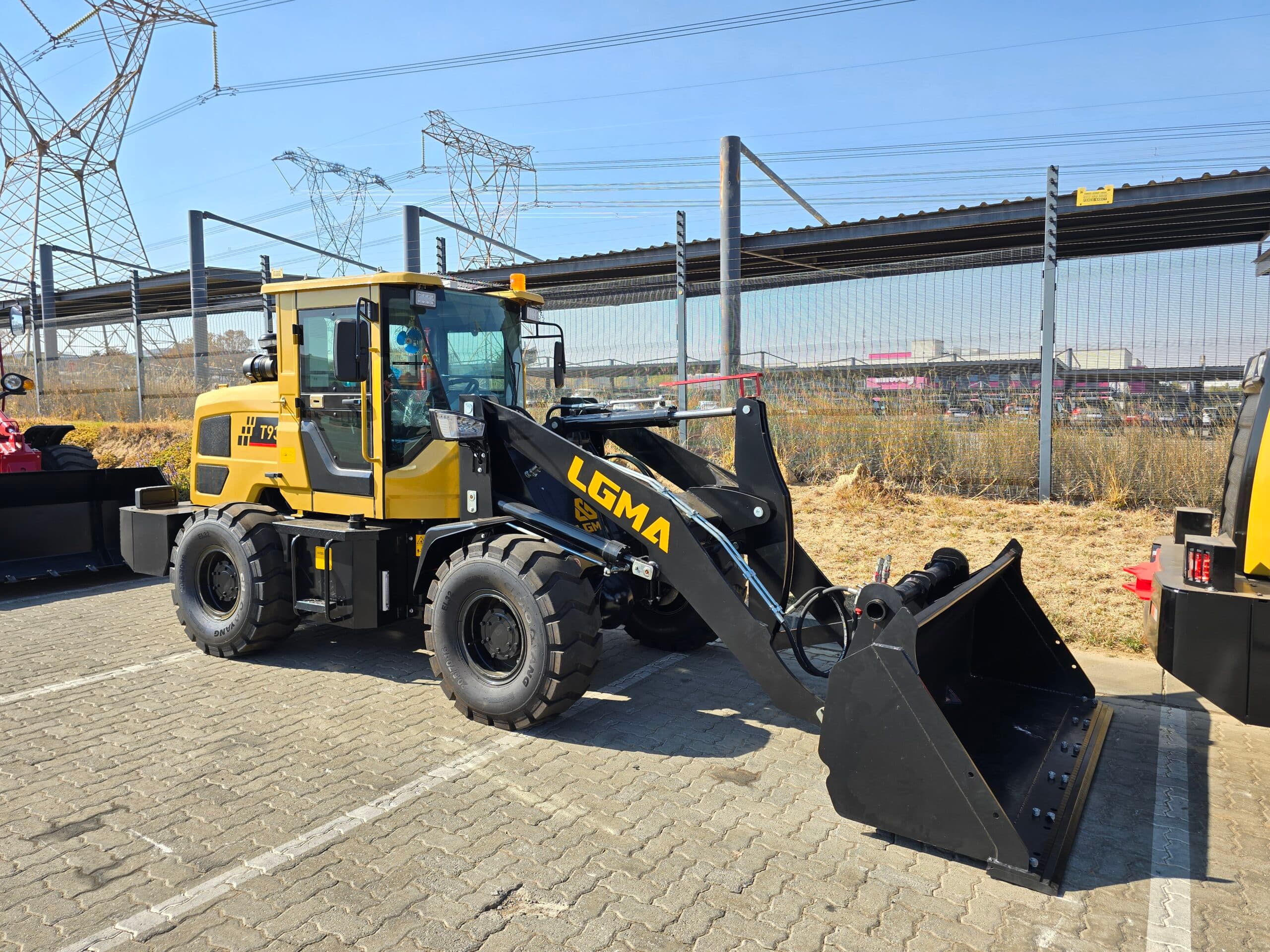 LGMA T930 Low-Rider