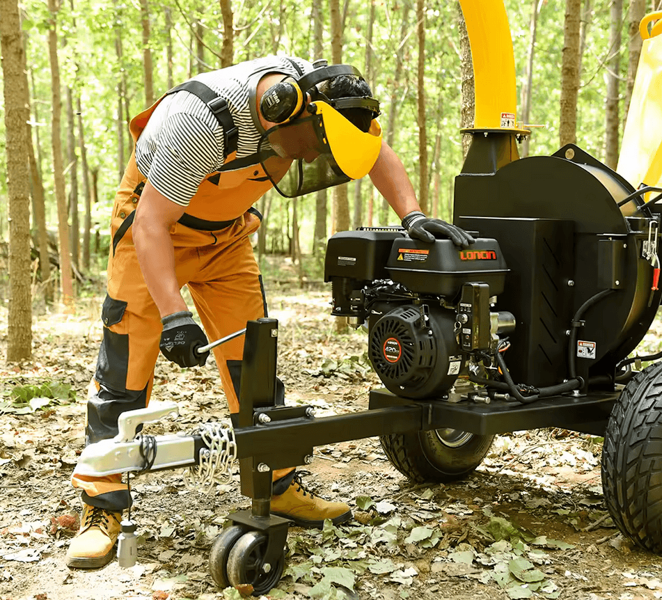 Austter P4205 Petrol Wood Chipper