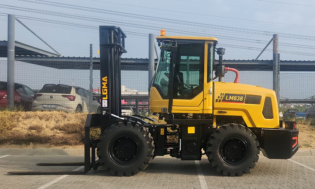 LGMA LM838 Rough Terrain Forklift