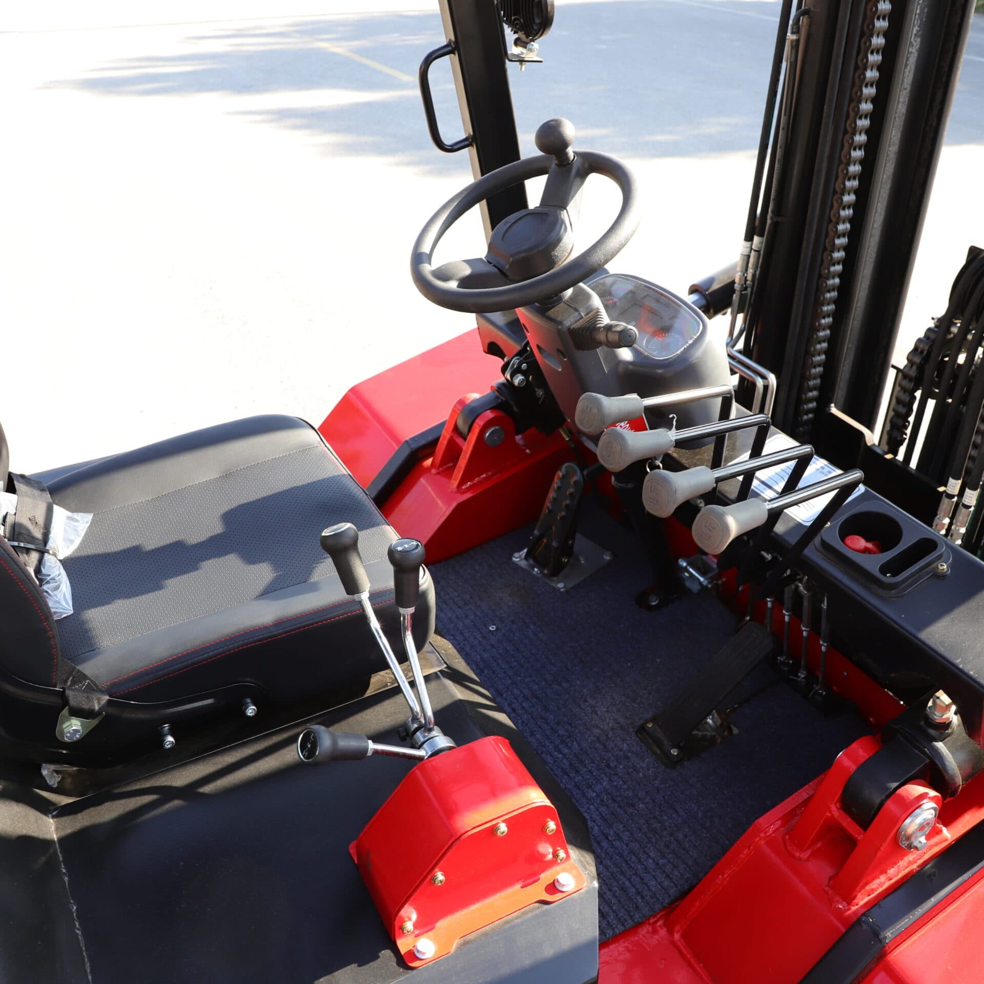 MCM RTL50Q Rough Terrain Forklift
