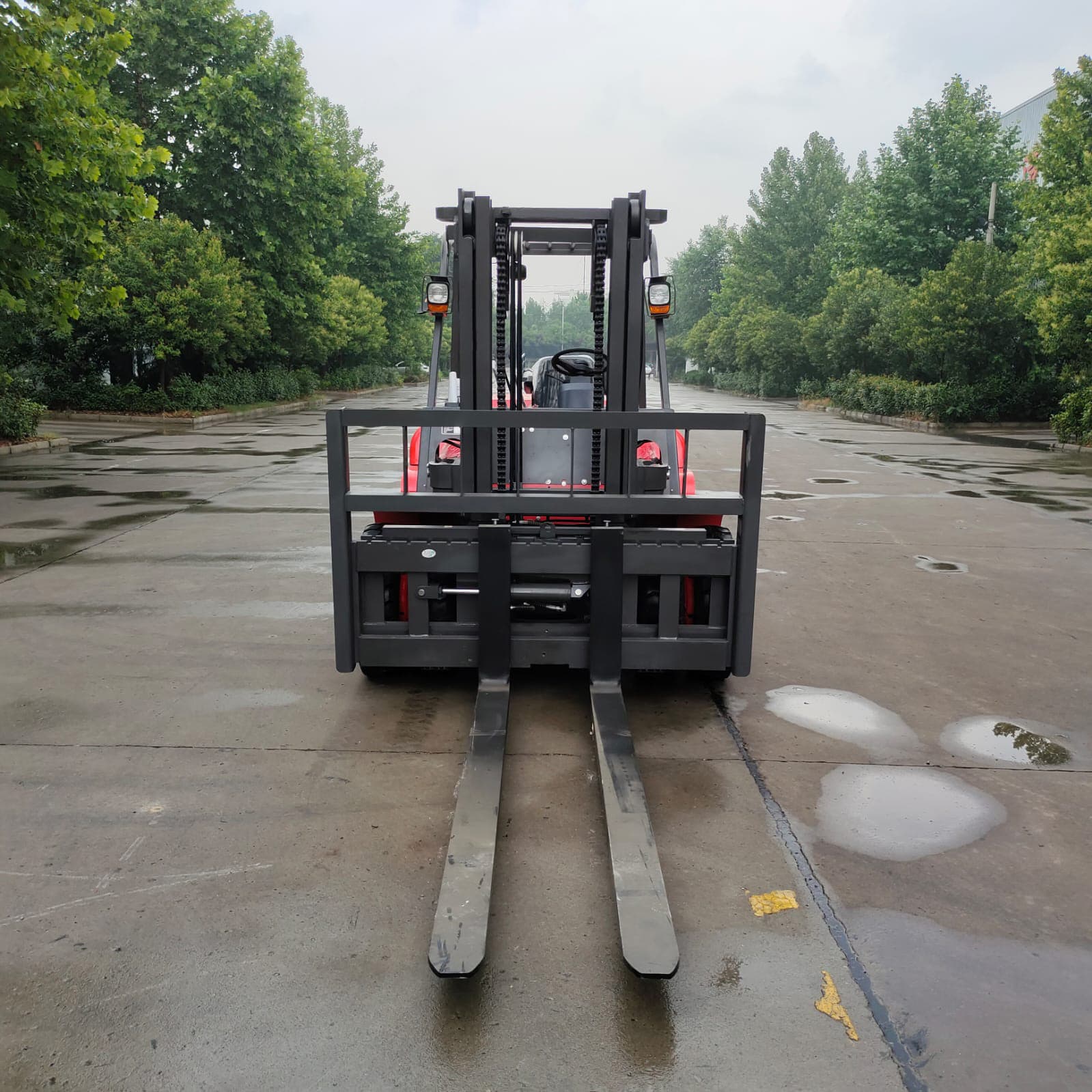 MCM S70 Forklift