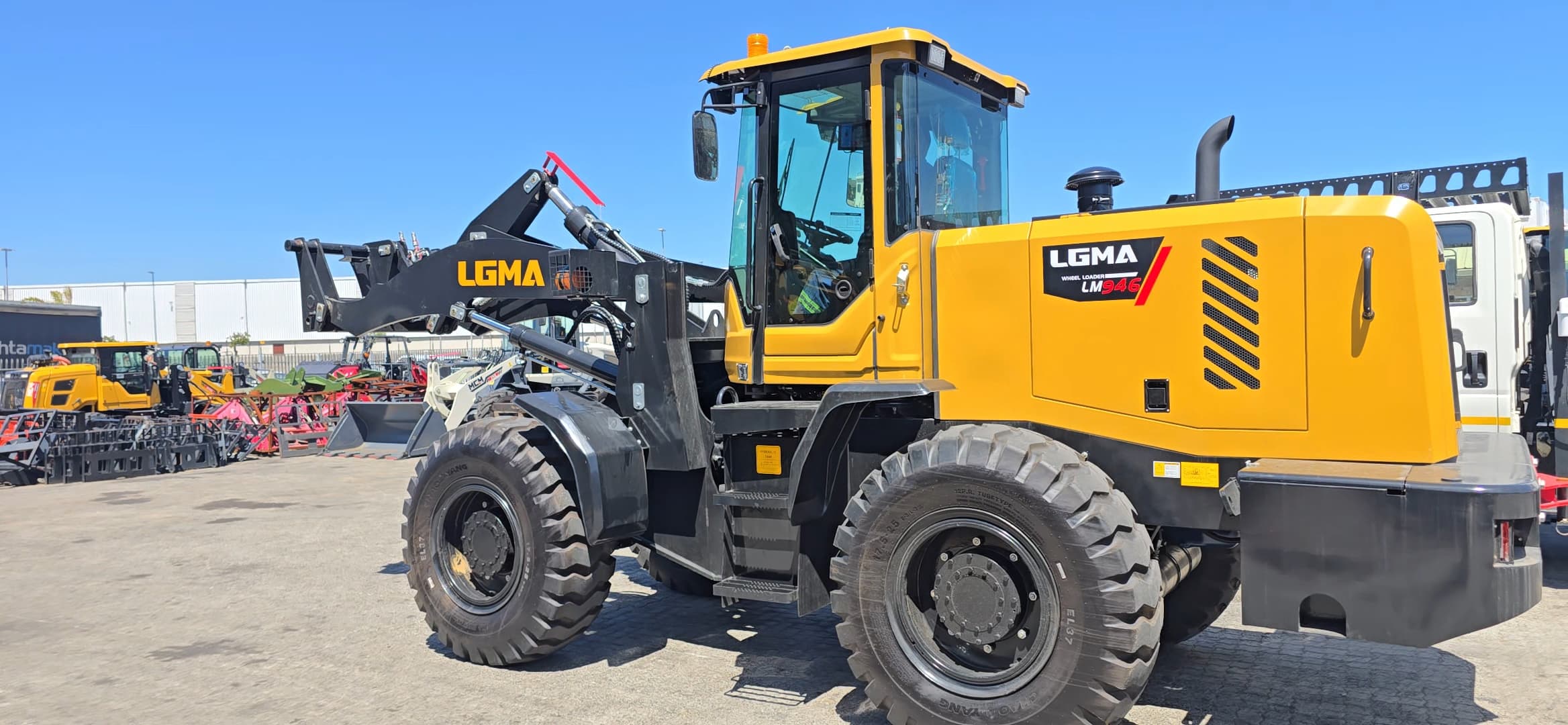 LGMA LM946 Front End Loader
