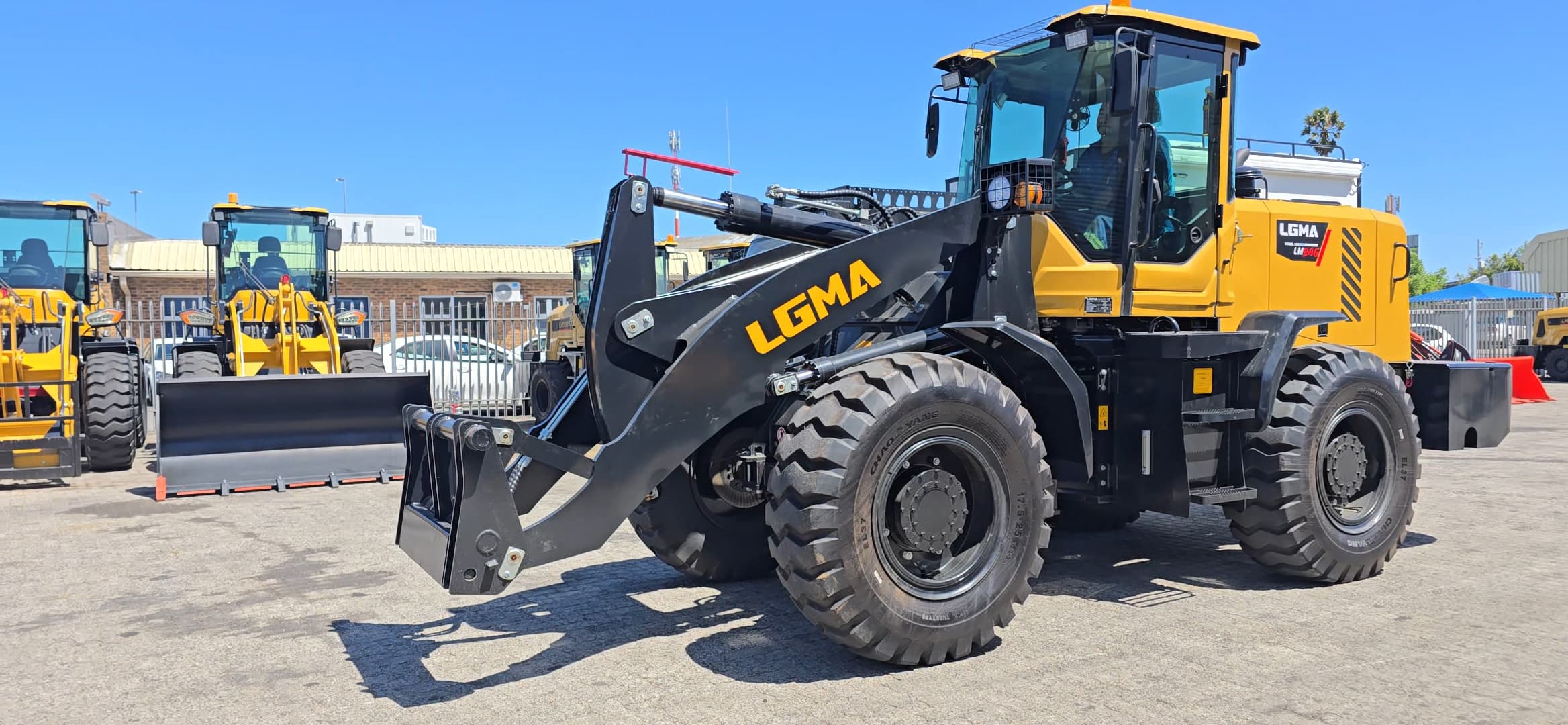 LGMA LM946 Front End Loader
