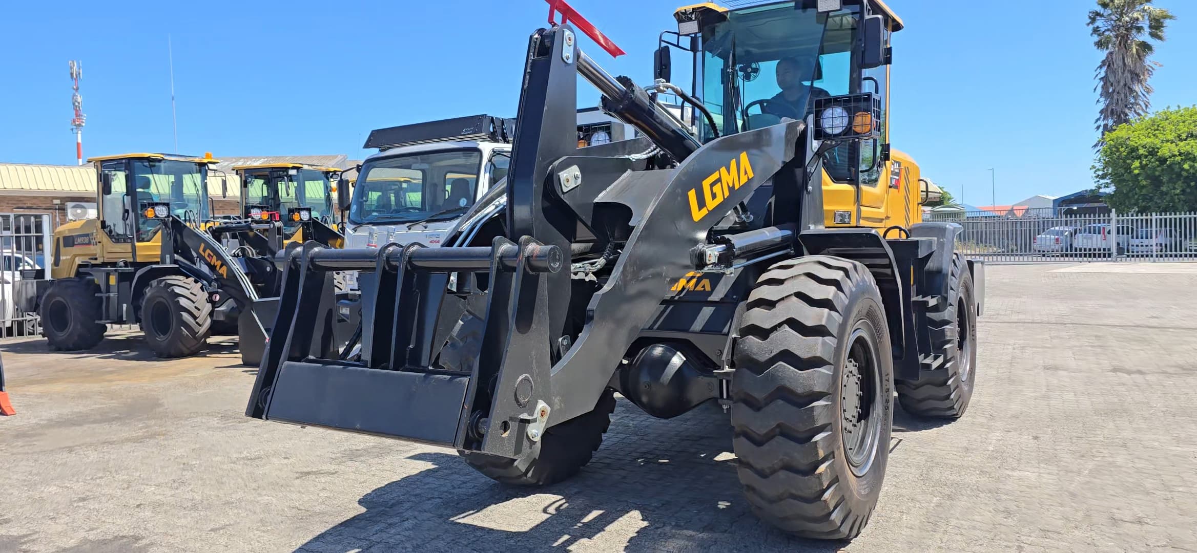 LGMA LM946 Front End Loader
