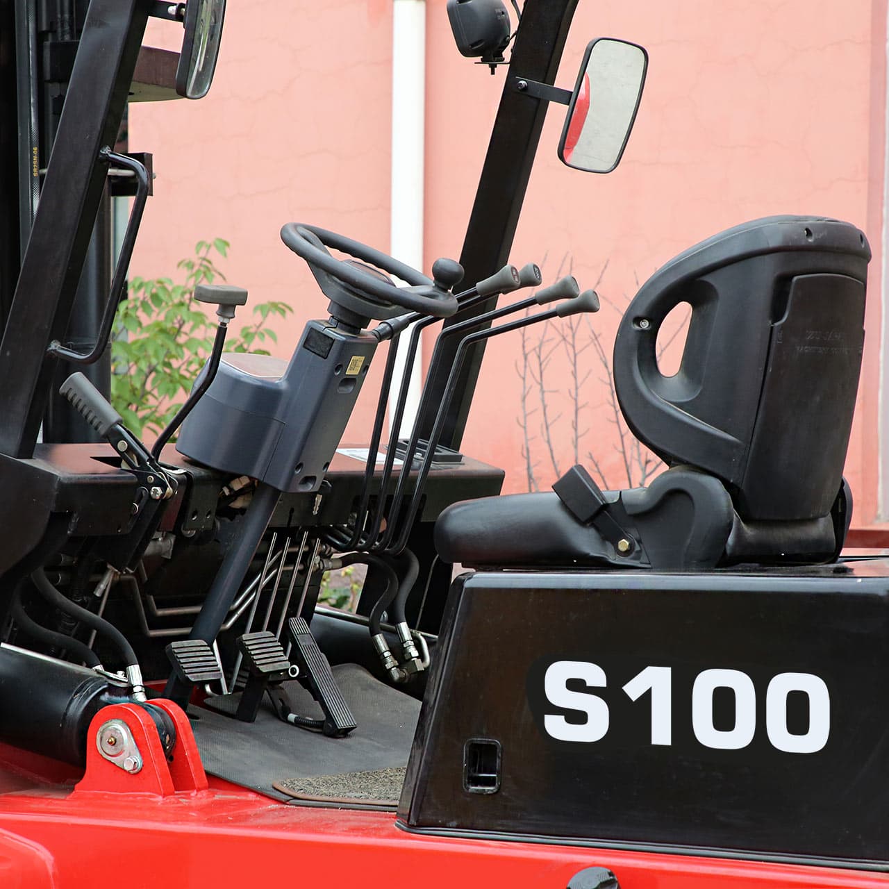 MCM S100 Forklift