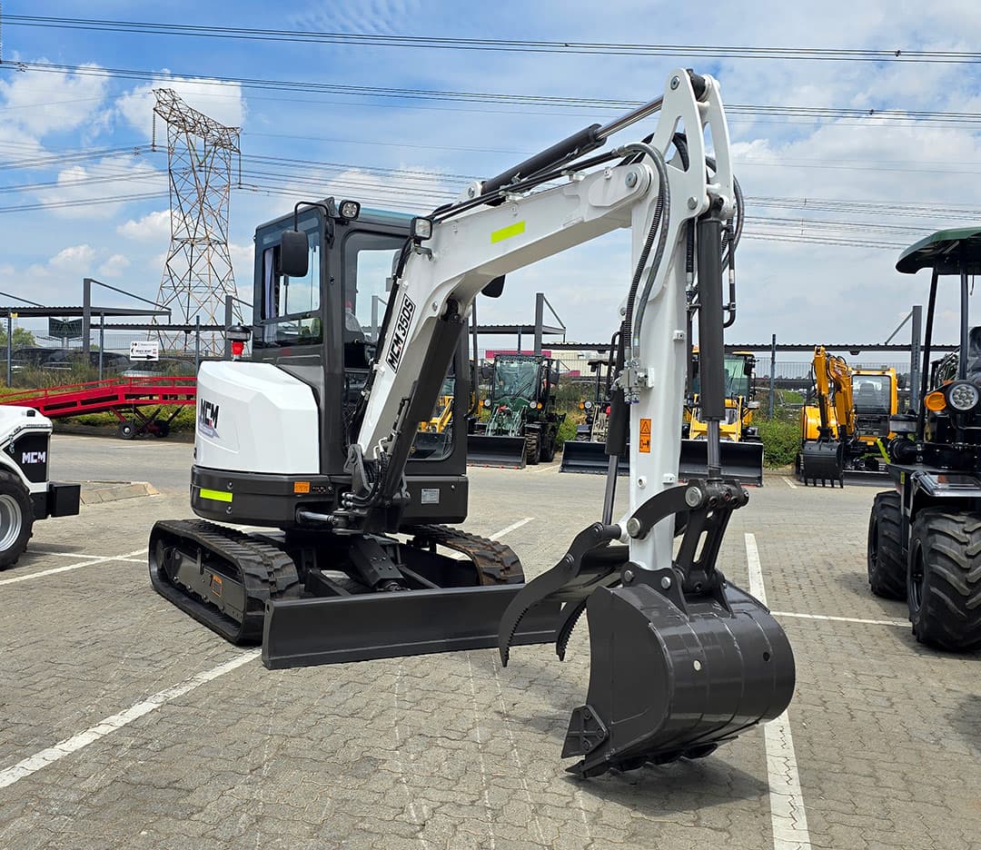 MCM 35DS Excavator