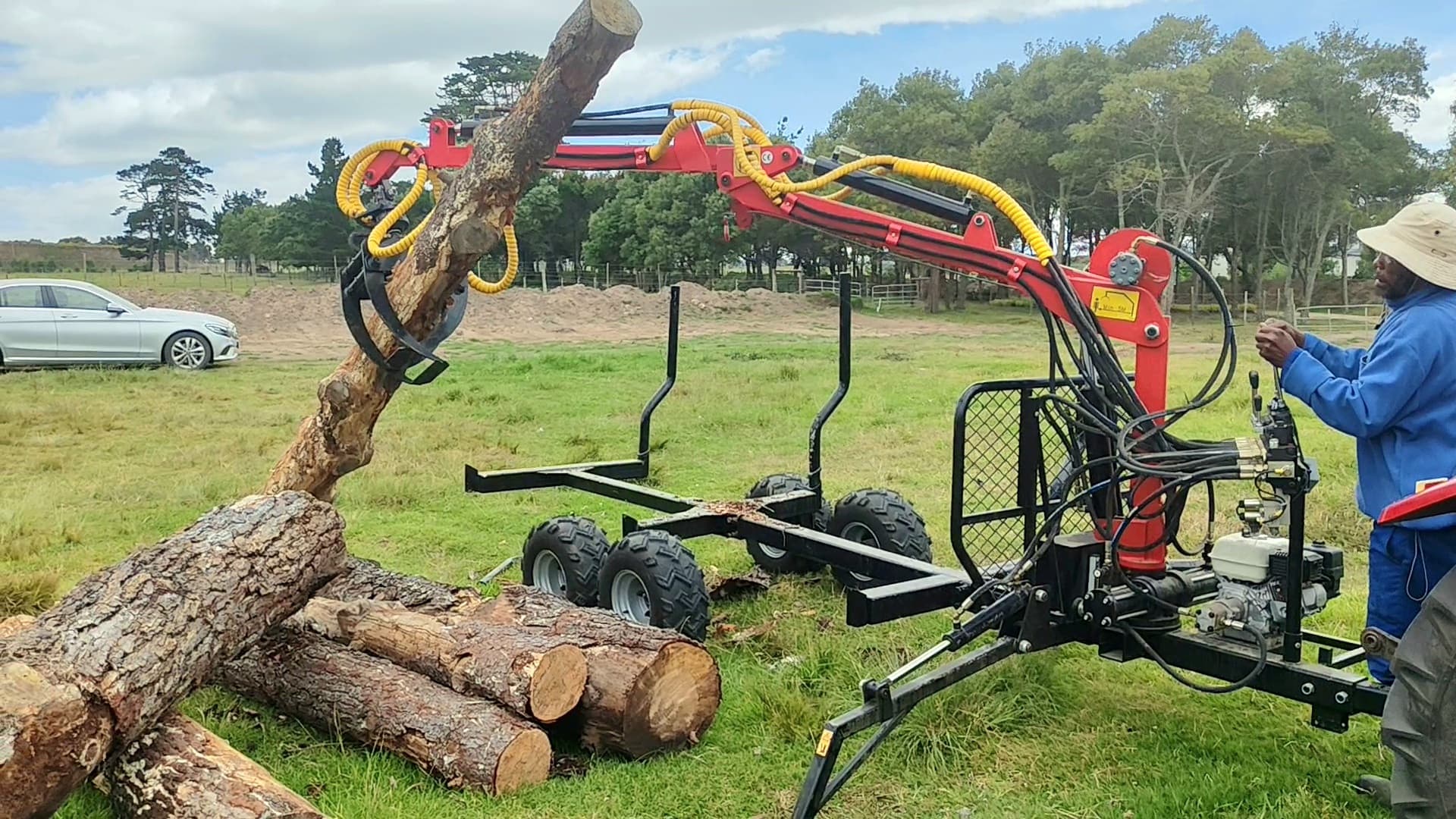 MCM TCT30 Timber Crane Trailer - MCM TCT30 timber crane